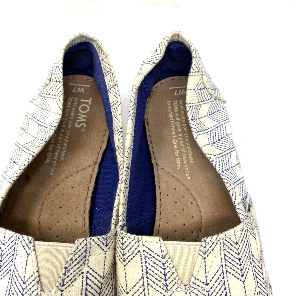 Toms Slip Ons - Picture 8 of 8